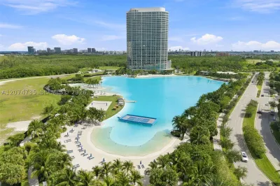 2411 Laguna Circle #1704 1