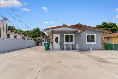 740 NW 32nd Ct 1
