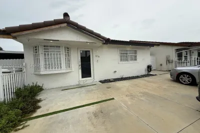 8738 NW 116 Ter 0 1