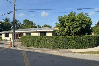 111 SW 24th Ave 1
