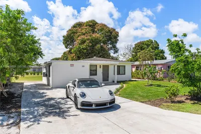 328 SW 11th Ave 1