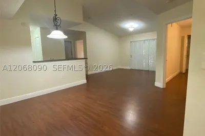 2520 Centergate Dr #303 1