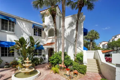 4130 W Palm Aire Drive #302D 1