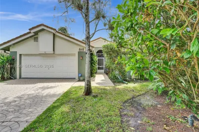 4242 NW 66th St 1