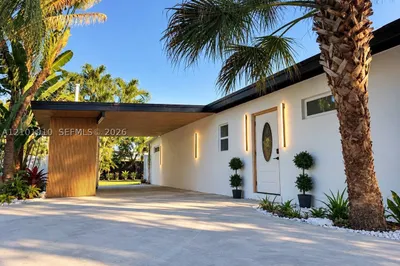 3130 SW 14th St 1