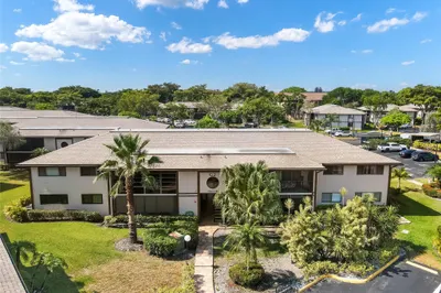 9772 N Belfort Cir #9772 1