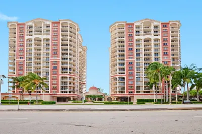 2001 N Ocean Boulevard #202 1