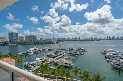 1900 Sunset Harbour Dr #1008 1