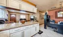 262 E 37th St Photo