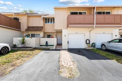 849 NW 81st Avenue #4 1