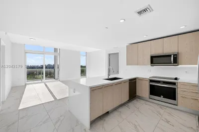 2000 Metropica Way #616 1