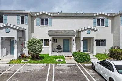 356 NW 12th Pl 1
