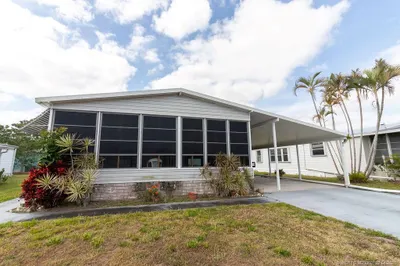 2500 SW Marquis Terrace 1