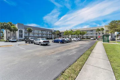 8515 Sunrise Lakes Blvd #306 1