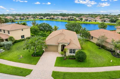 3392 SW Porpoise Circle 1