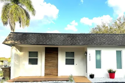 4600 SW 74 Terrace 1