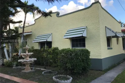 1739 NW 16th St 1