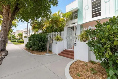 760 Jefferson Ave #5 1