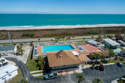 Pool and ocean