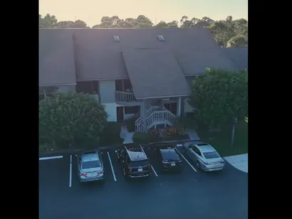 Turnkey Golf Course Condo with Office/Den | Charleston on the Green