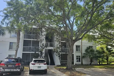2500 SE Anchorage Cove #C-3 1