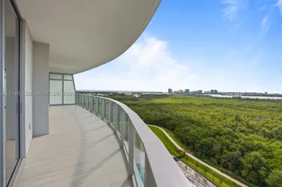 2411 LAGUNA CIRCLE #1505 1