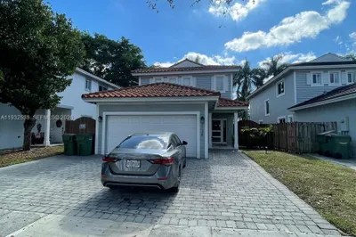 3134 NE 3rd Dr 1