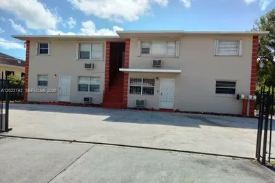 2040 Grant Ave #3 1
