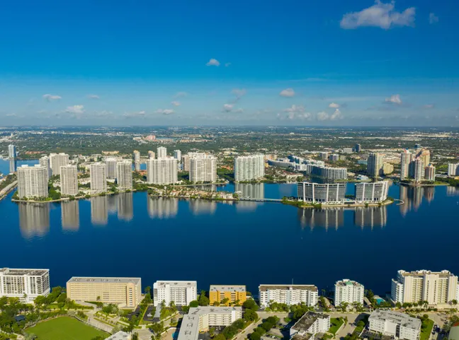 Arium at Lincoln Pointe: Future Waterfront Living in Aventura
