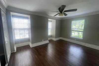 200 Old English Drive 1