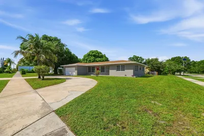207 Bayberry Drive 1