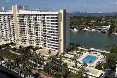 5601 Collins Ave #1723 1