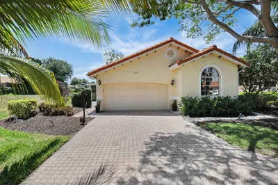 BELAIRE CUL-DE-SAC HOME