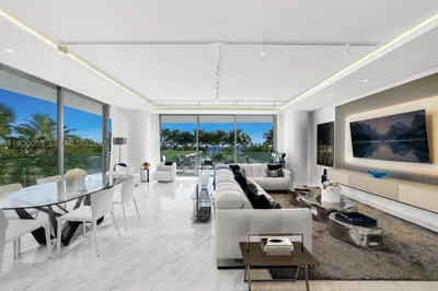 10203 Collins Ave #201 1