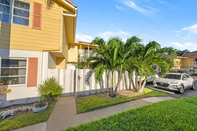 169 Seabreeze Circle 1