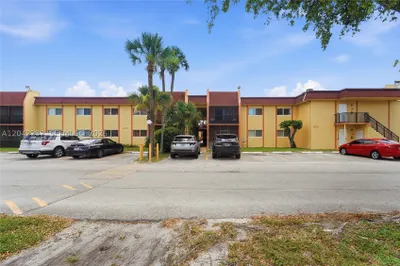2974 NW 55th Ave #2B 1
