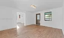 705 E 9th Ln Photo