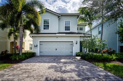 4566 Ficus St 1