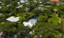708 SE Riverside Drive Photo