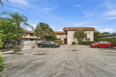 241 SE 9TH Avenue #101 1