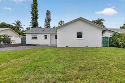 8241 NW 48th Street 1