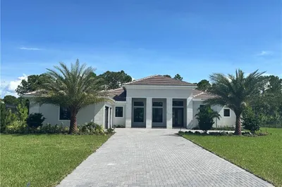 5713 SW Green Island Trail 1