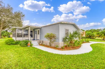 2834 SW Pontiac Place 1