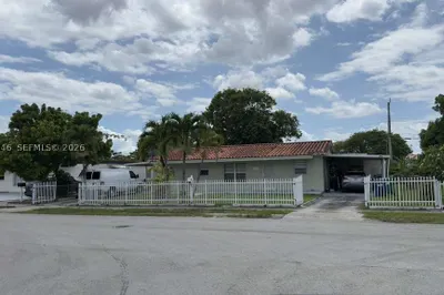 19200 NW 44th Ave 1