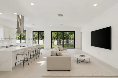 1521 SW 40th Ter 1
