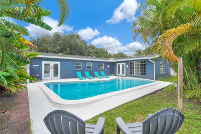 407 S 56th Ter 1