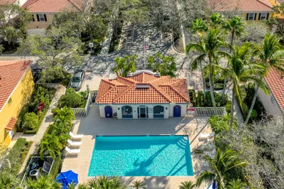 11 Laurel Oaks Circle 1