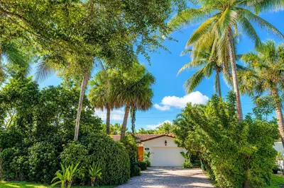 921 NW 7th Street 1
