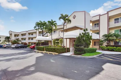 7216 S Devon Drive #212 1