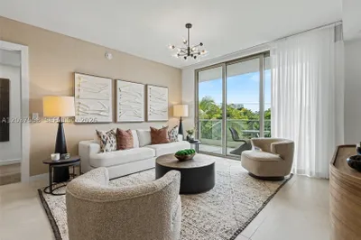 2200 Brickell Ave #220 1